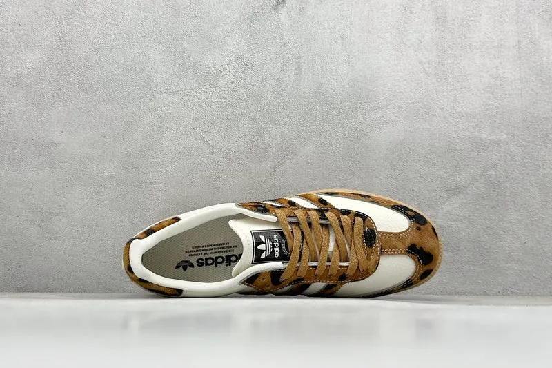 adidas Samba XR0009