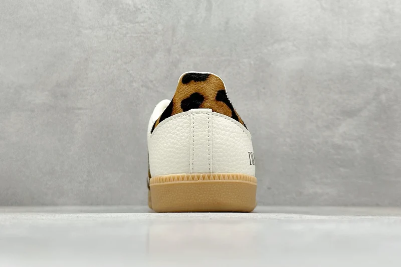 adidas Samba XR0009