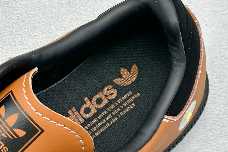 adidas Samba XR0008