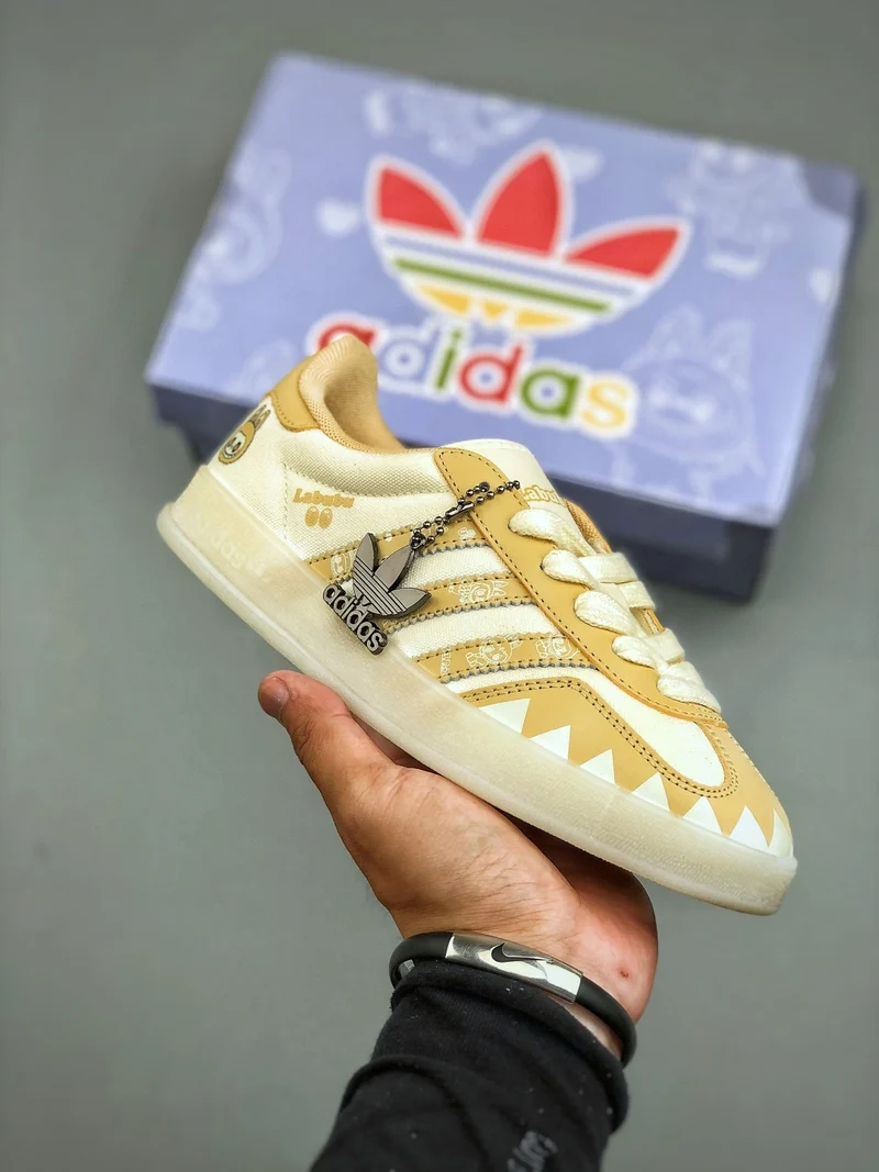 ADIDAS SAMBA LABUBU