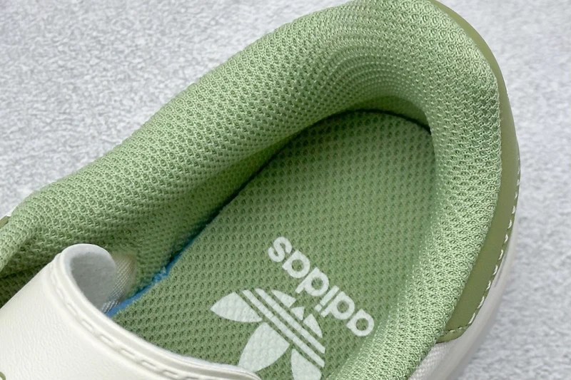 ADIDAS SAMBA LABUBU