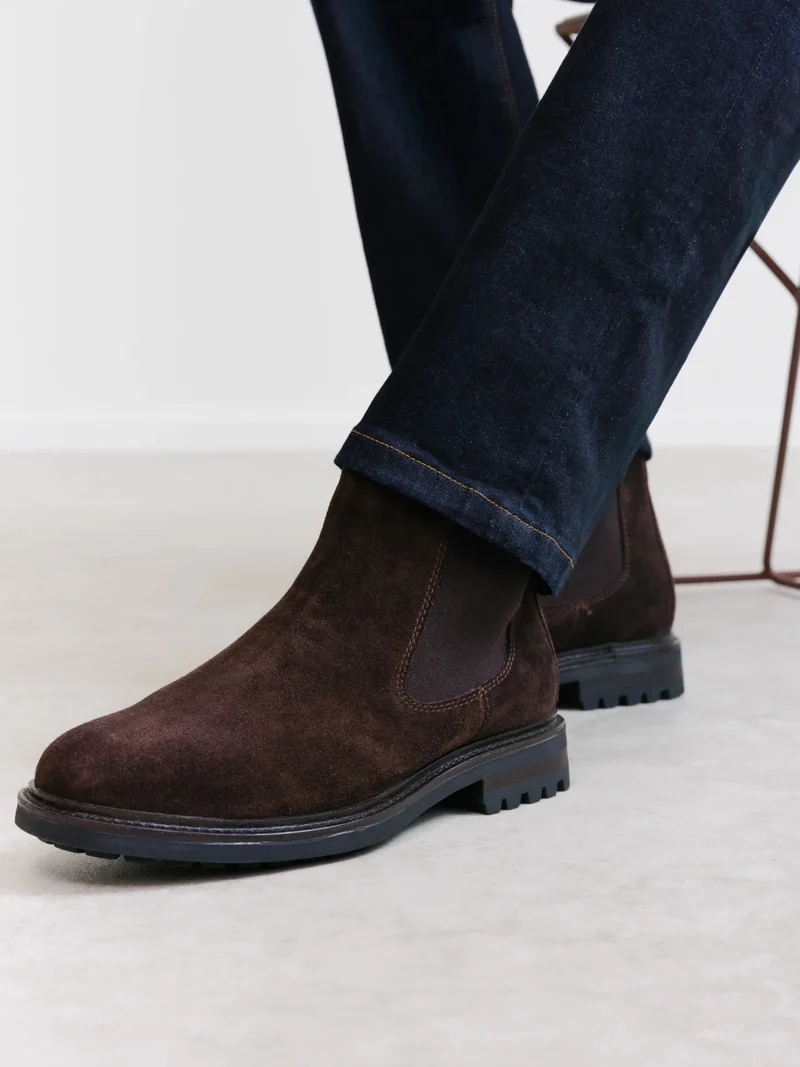 Bottines chelsea en suède marron