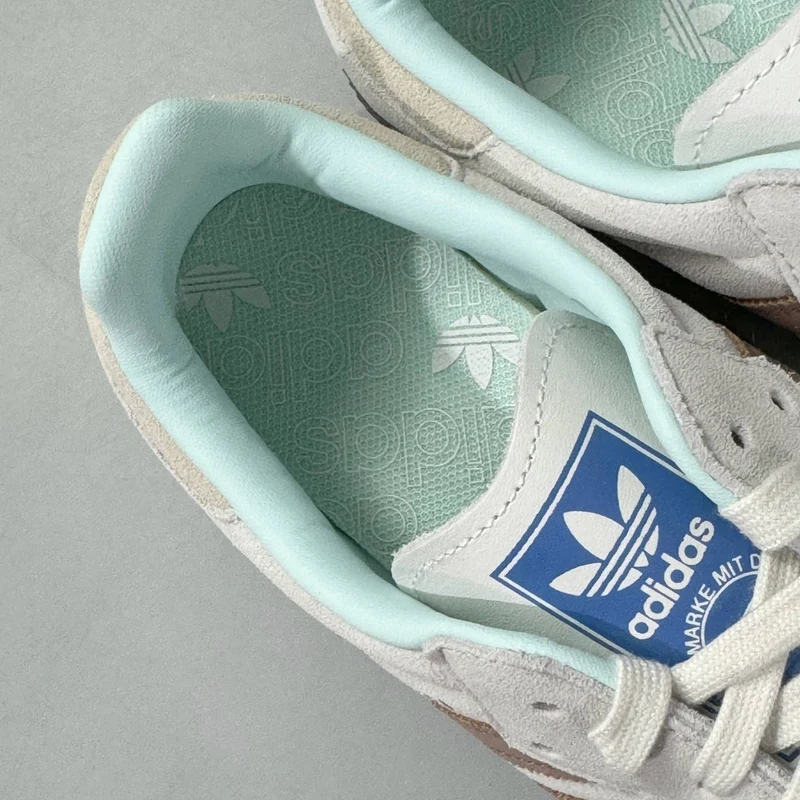 adidas Samba