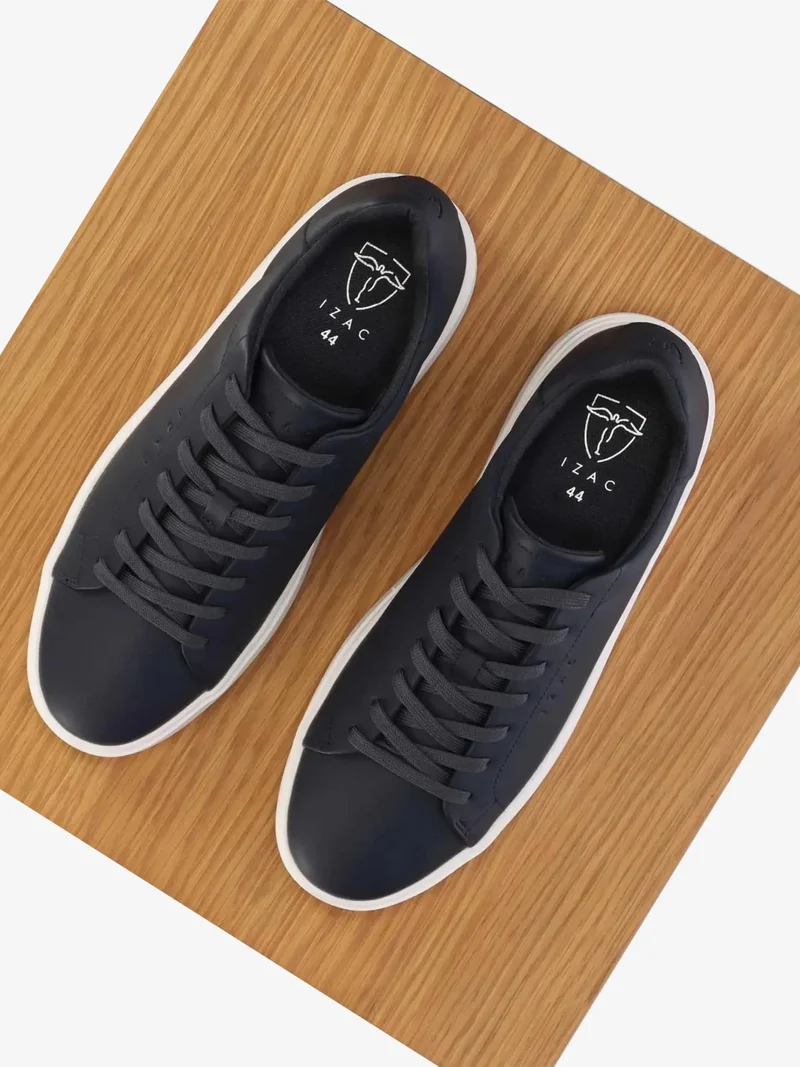 Baskets en cuir noir