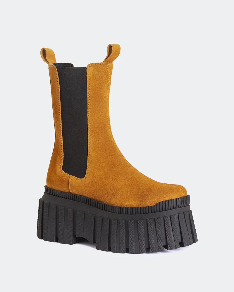 Lorana Camel Suede