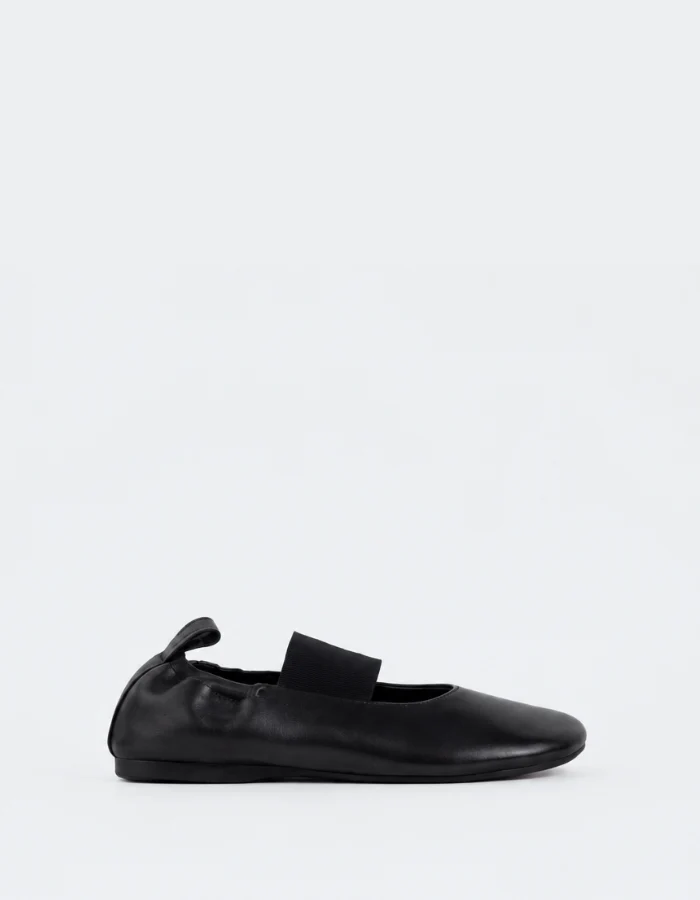 Fleury Black Leather