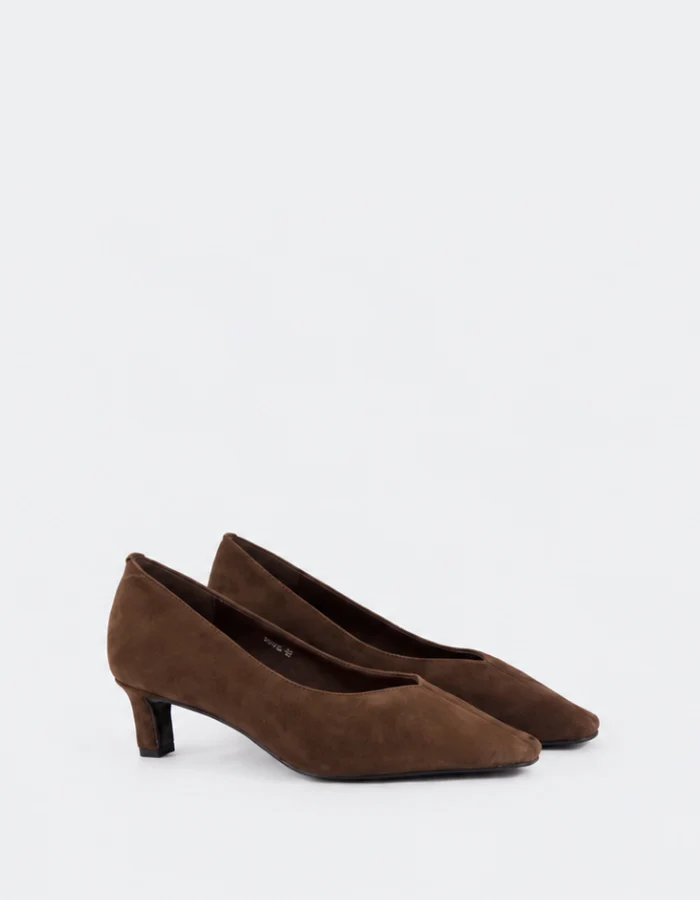 Hervee Brown Suede