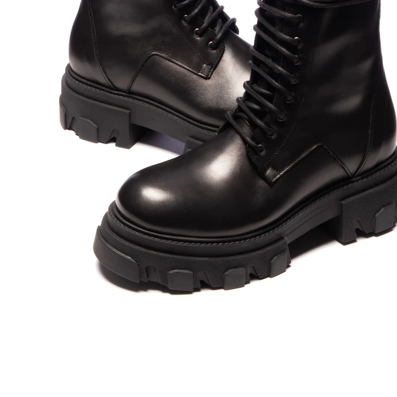 Taipei Black Leather