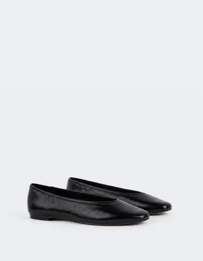 Juniper Black Leather