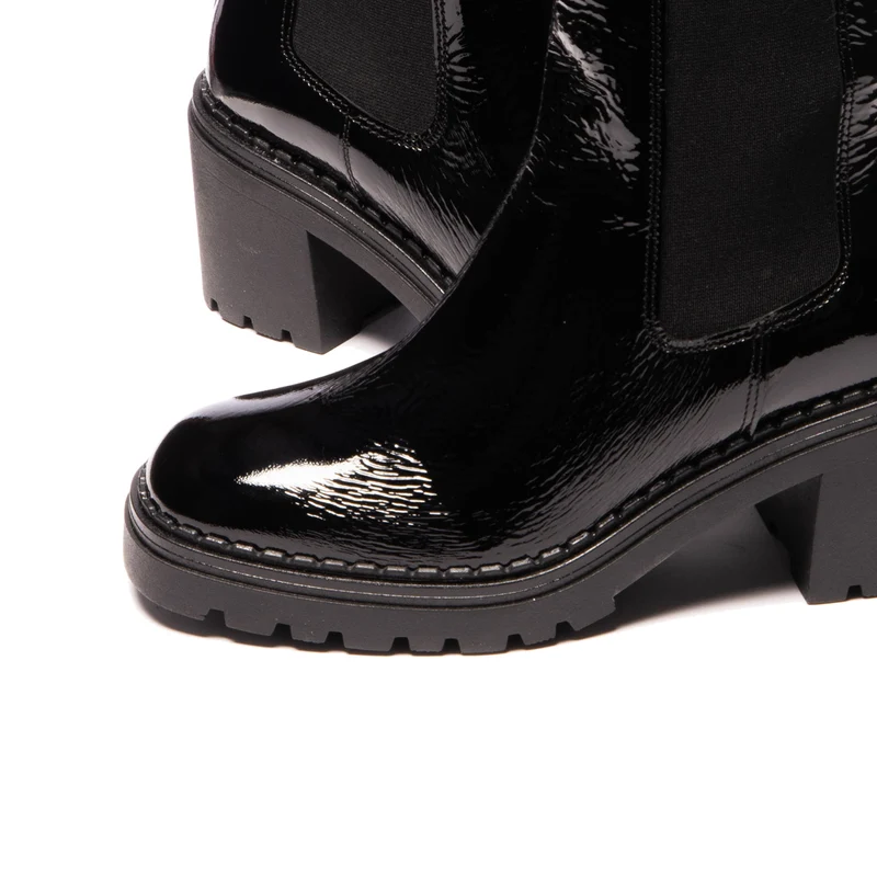 Venosa Black Naplack