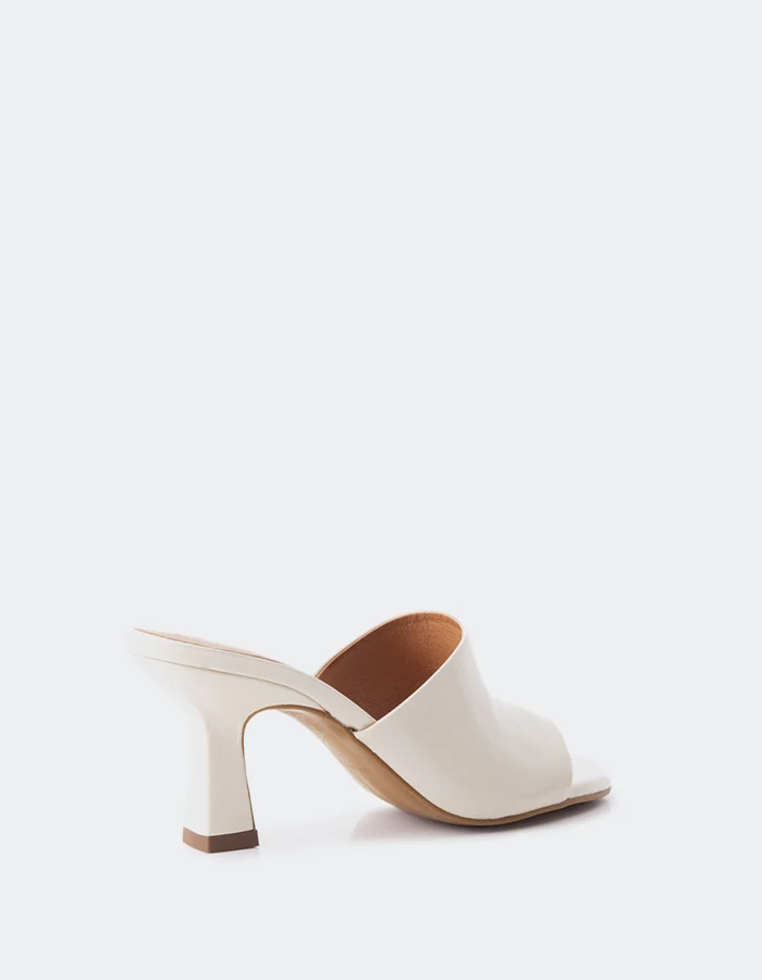 Pinto Off White Leather