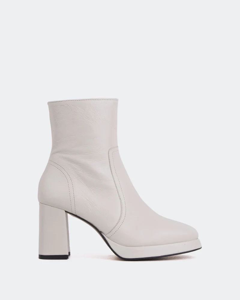 Filton Off White Leather
