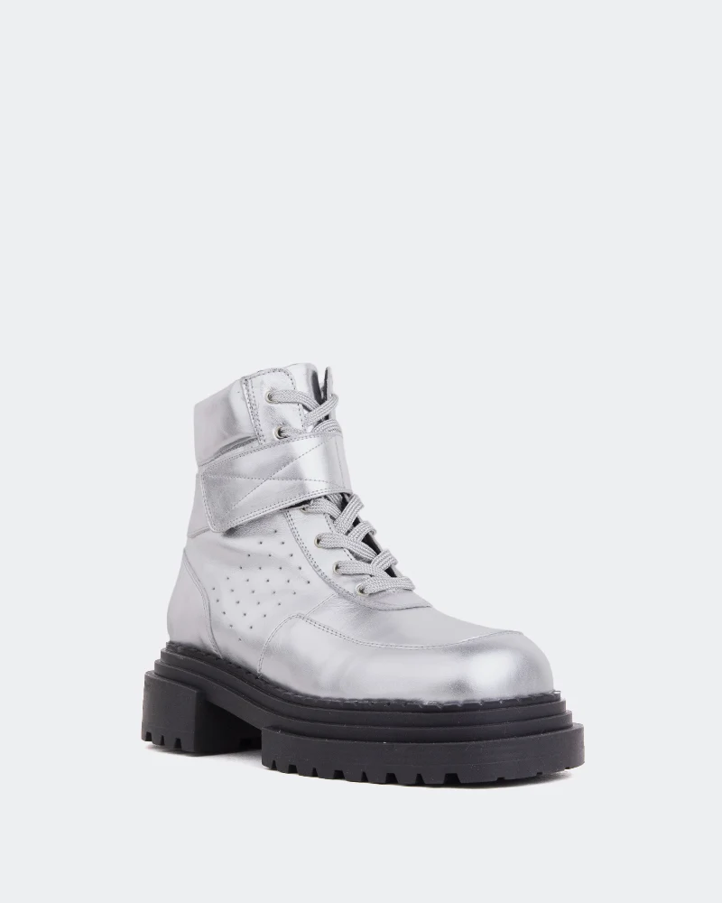 Peline Silver Leather