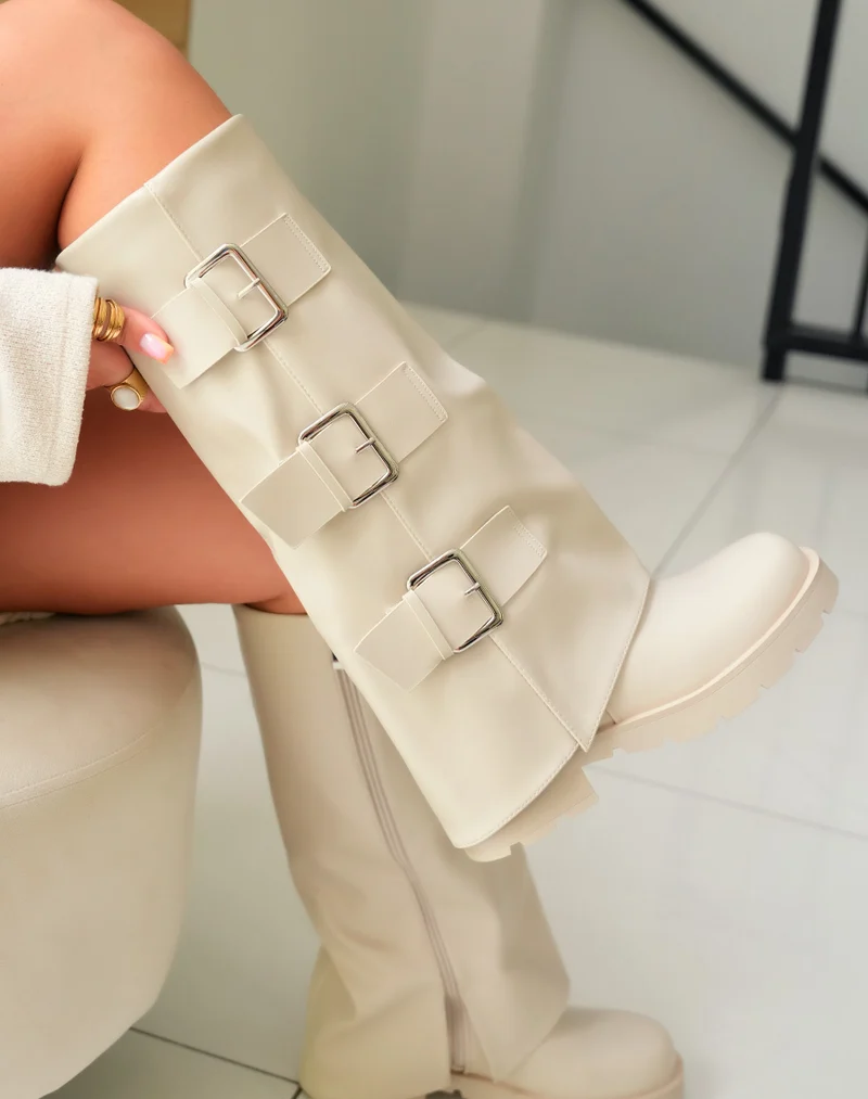 Bottes Femme Beiges Vernies à Semelle Crantée