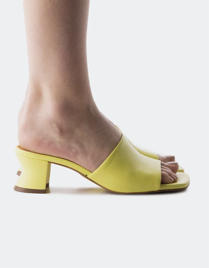 Pico Yellow Leather