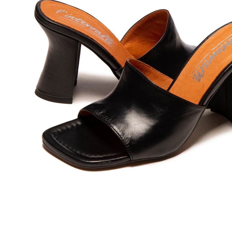 Symi Black Leather