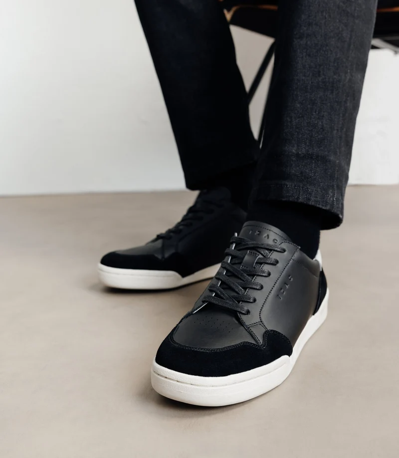 Baskets en cuir noir