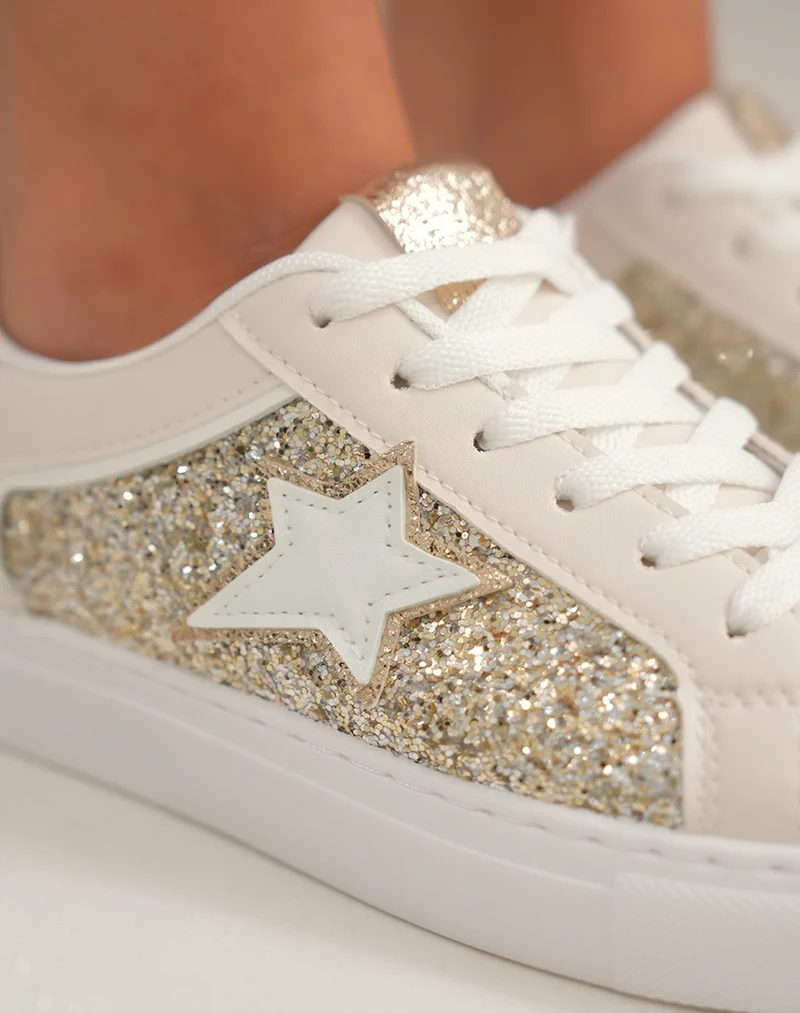 Basket femme blanche et dorée avec paillettes et étoile blanche