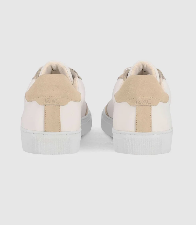 Sneakers à lacets en cuir blanches