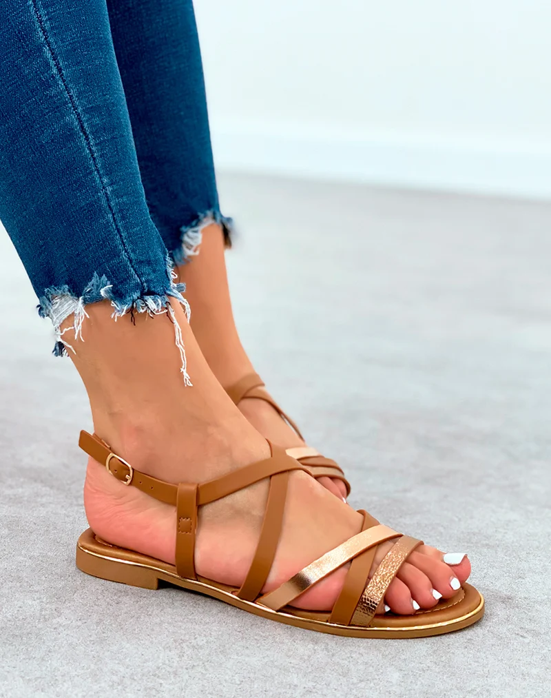 Sandales plates bi-couleur camel et rose gold à lanière entrecroisée