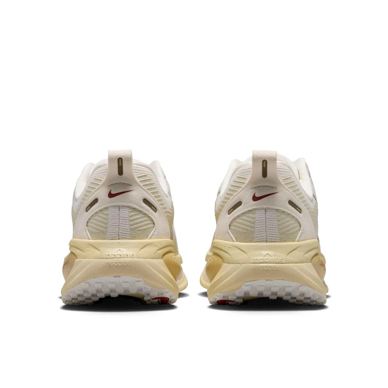 Vomero 18 Chaussure de running sans stabilisateurs Femmes - crème, or