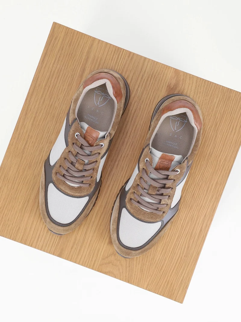Baskets en cuir beige