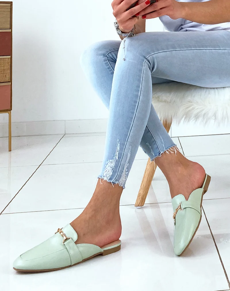 Mocassins ouvertes green et chaîne