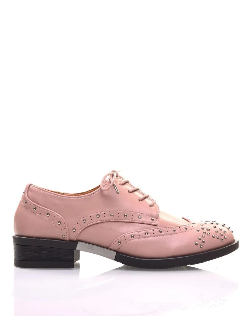 Derbies roses cloutées