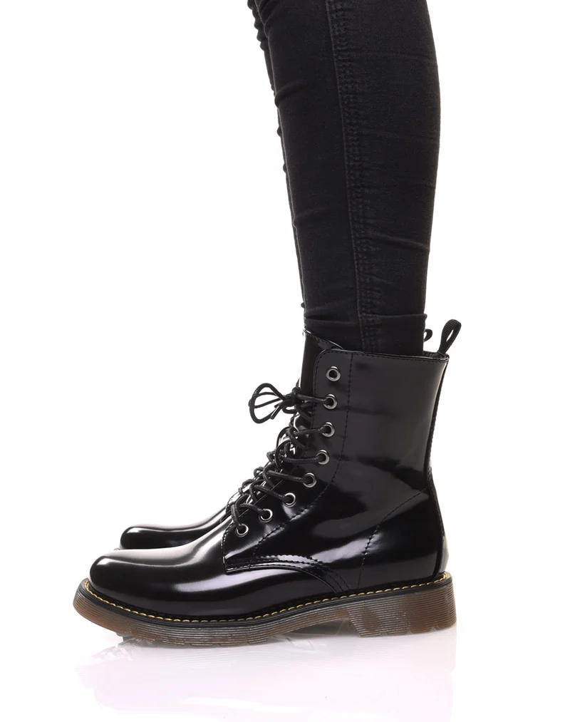 Chaussures montantes vernis noires