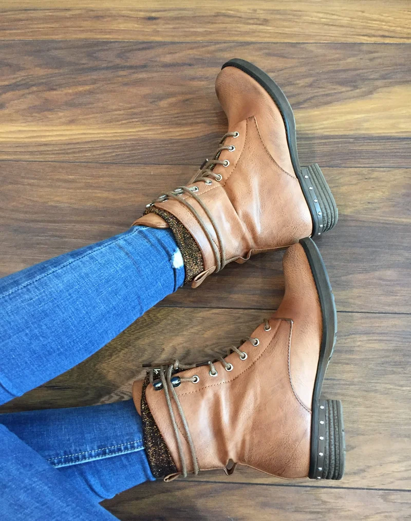 Chaussures montantes à lacets camel