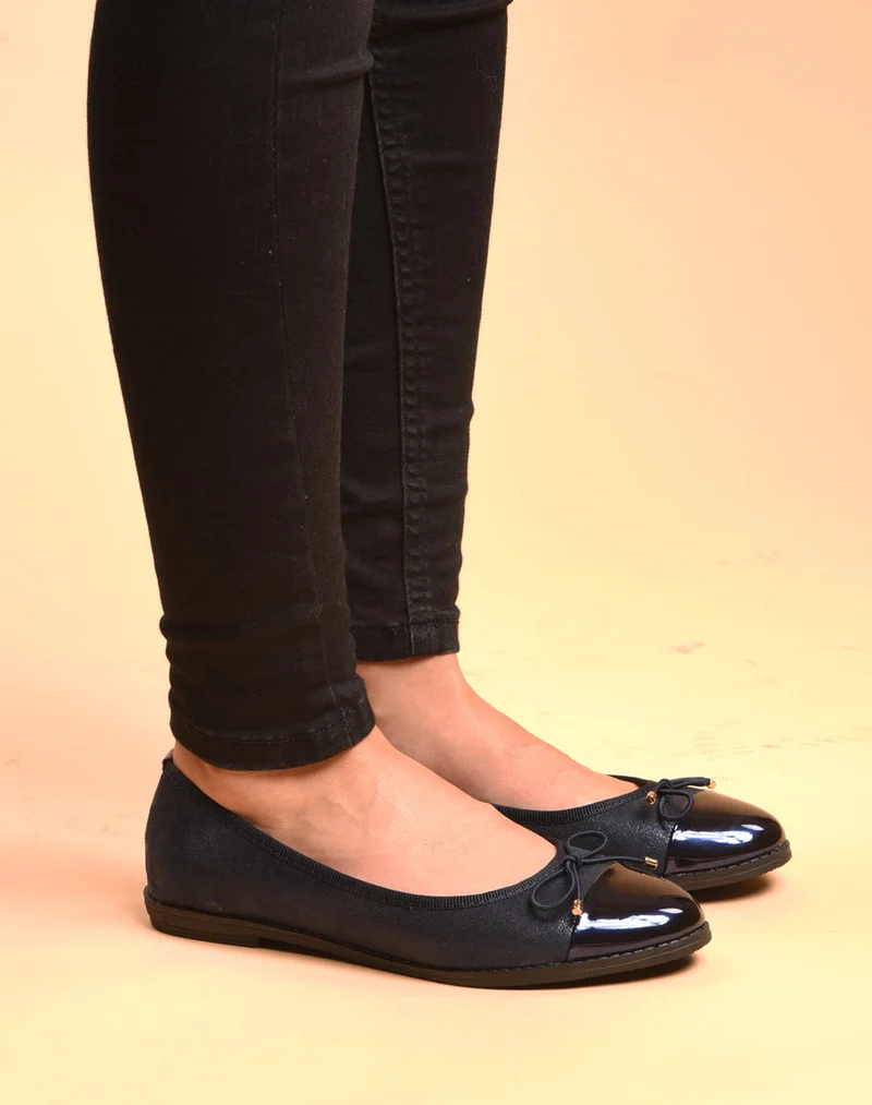 Ballerines bleues marine effet brillant et bout métallisé