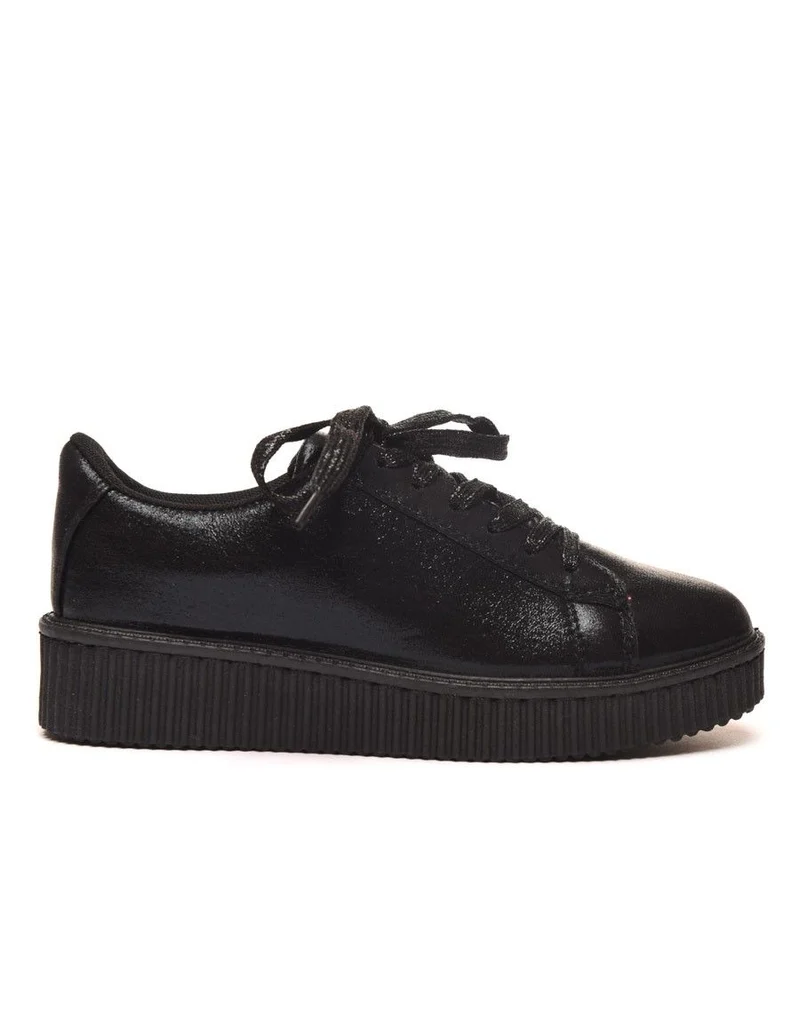 Baskets noires avec effet brillant et grosse semelle