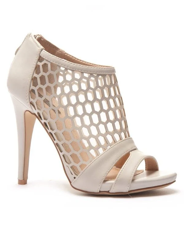Bottine beige avec résille et bout ouvert