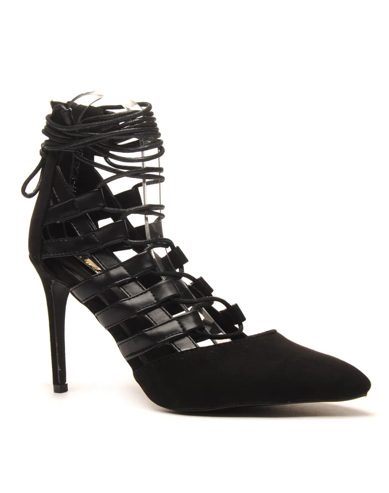 Escarpin noir lacés très tendance