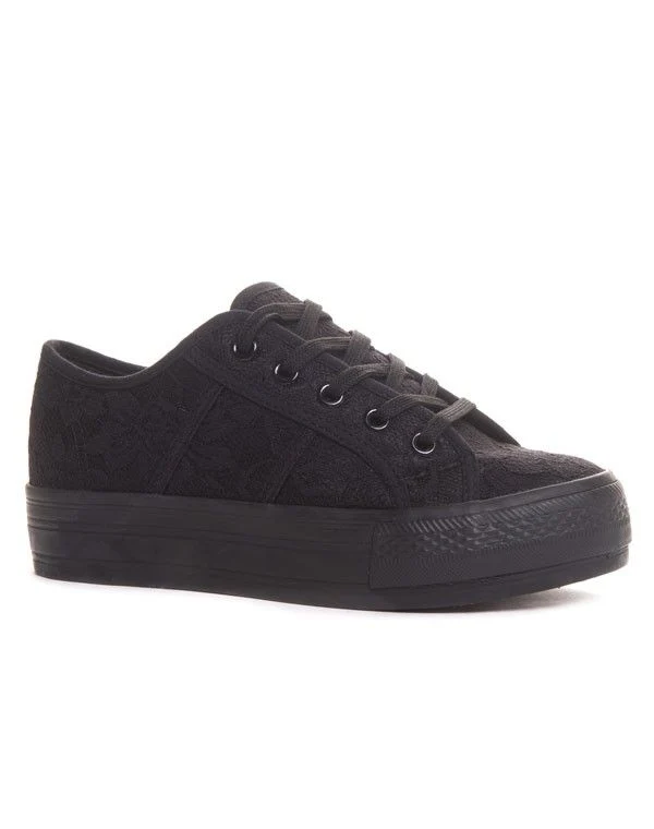 Basket en dentelle avec large semelle noire