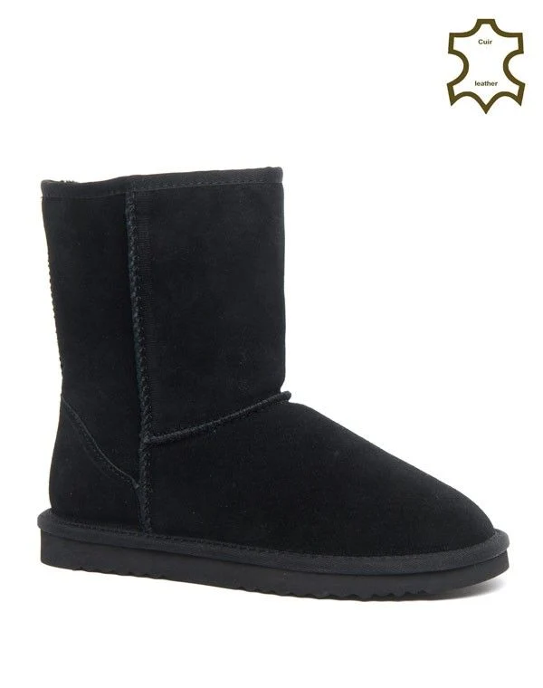 Botte fourrée en cuir noire à coutures apparentes