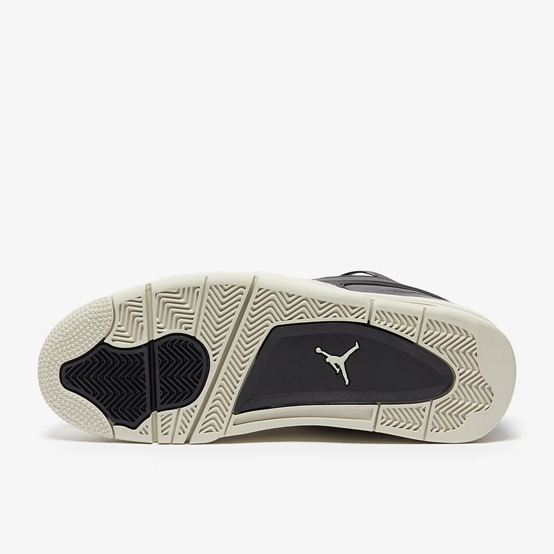 Air Jordan 4 RM