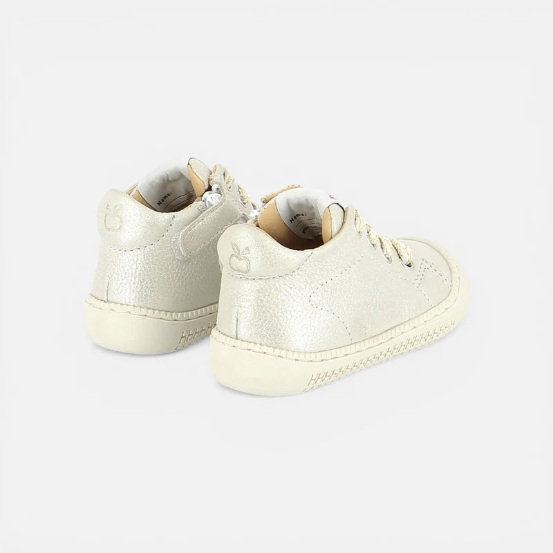 YAKA WALK - MELANIA - CRAIE