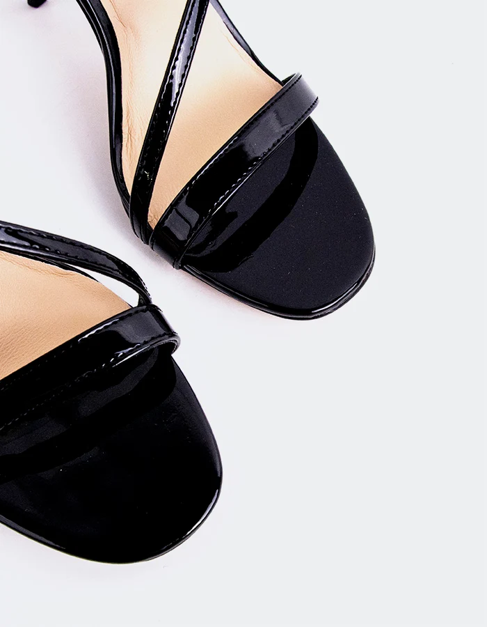 Valmelle Black Patent
