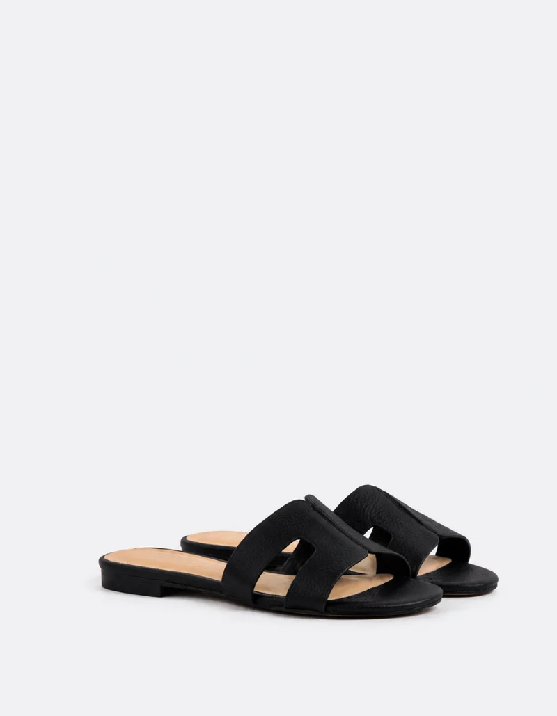 Valmisa Black Leather