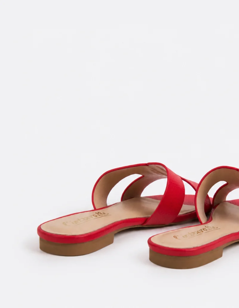 Valmisa Red Leather