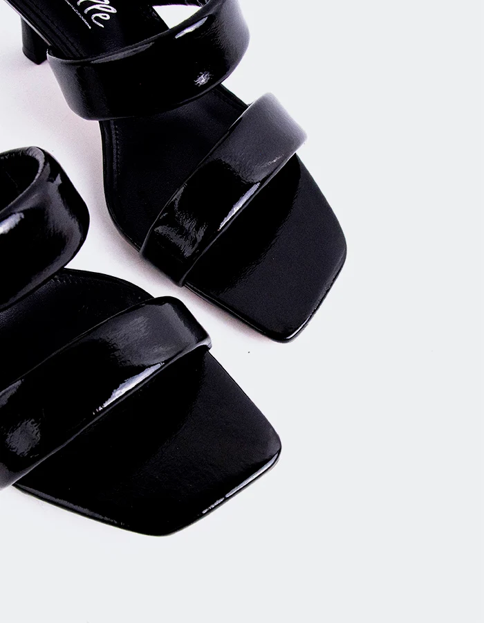 Calyra Black Patent