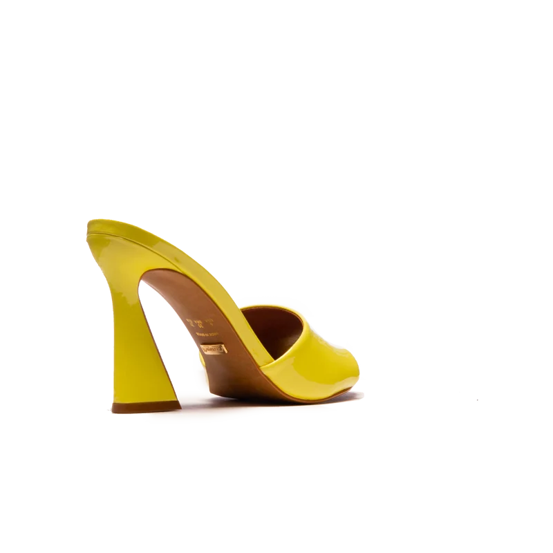 Hakkasan Yellow Naplack