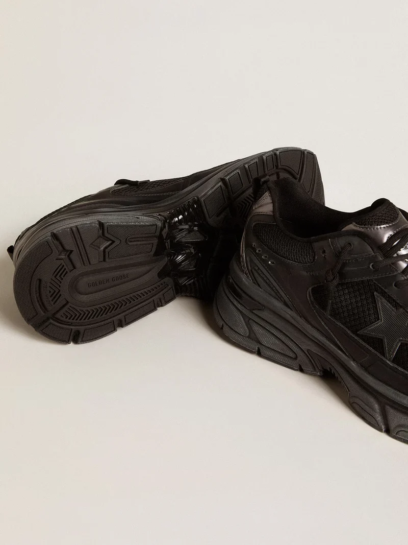 Golden Goose Running Sole – Triple Black