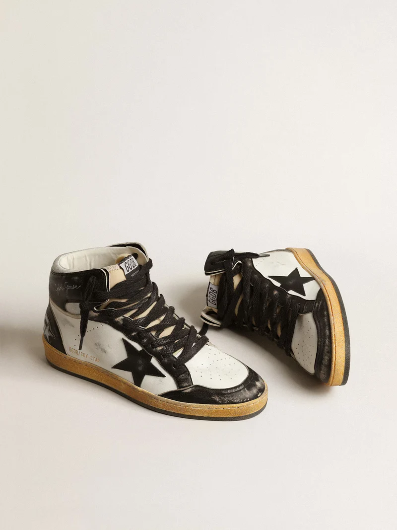 Golden Goose Sky-Star – Black and White