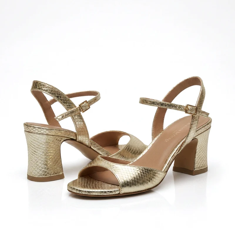 MARTHA PYTHON DORÉ