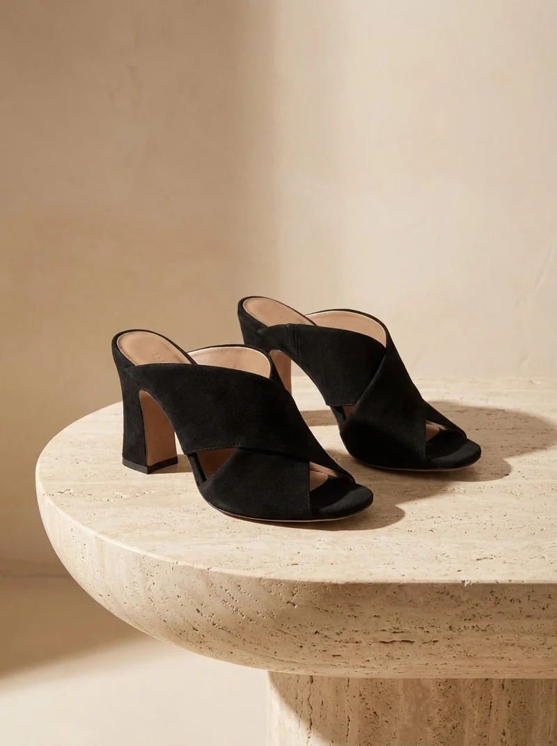 ESTANA NOIR SUEDE