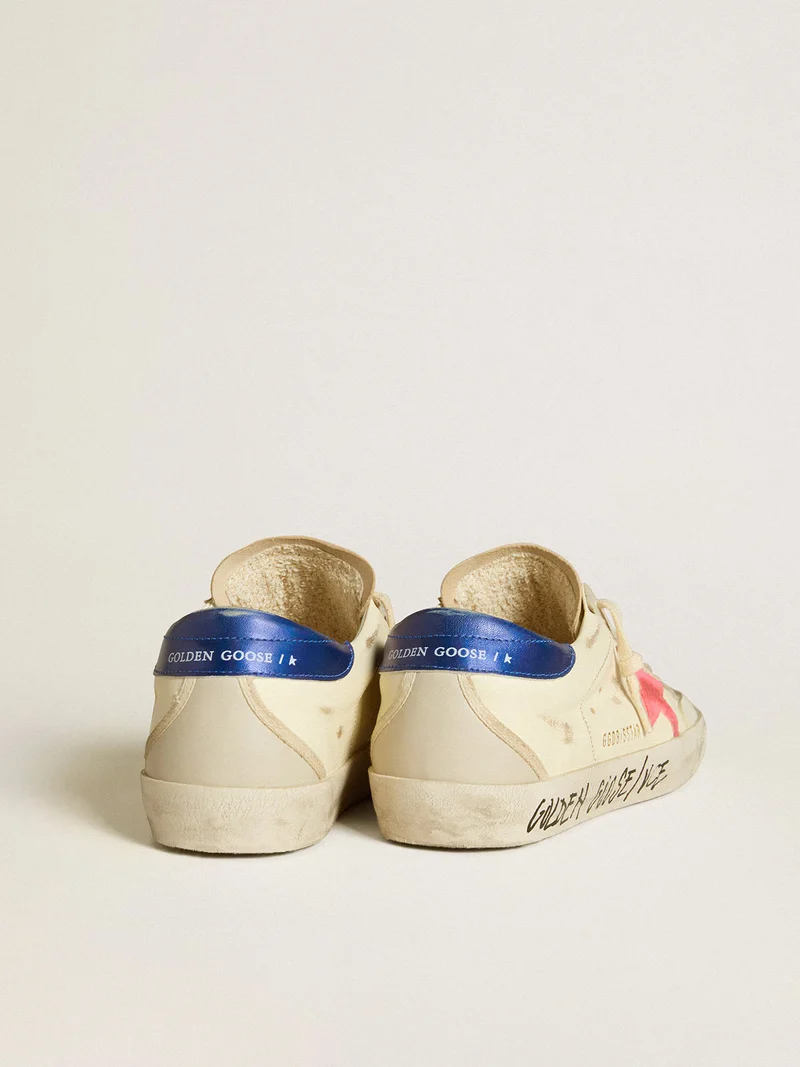 Golden Goose Super-Star – Ivory with Fuchsia Star