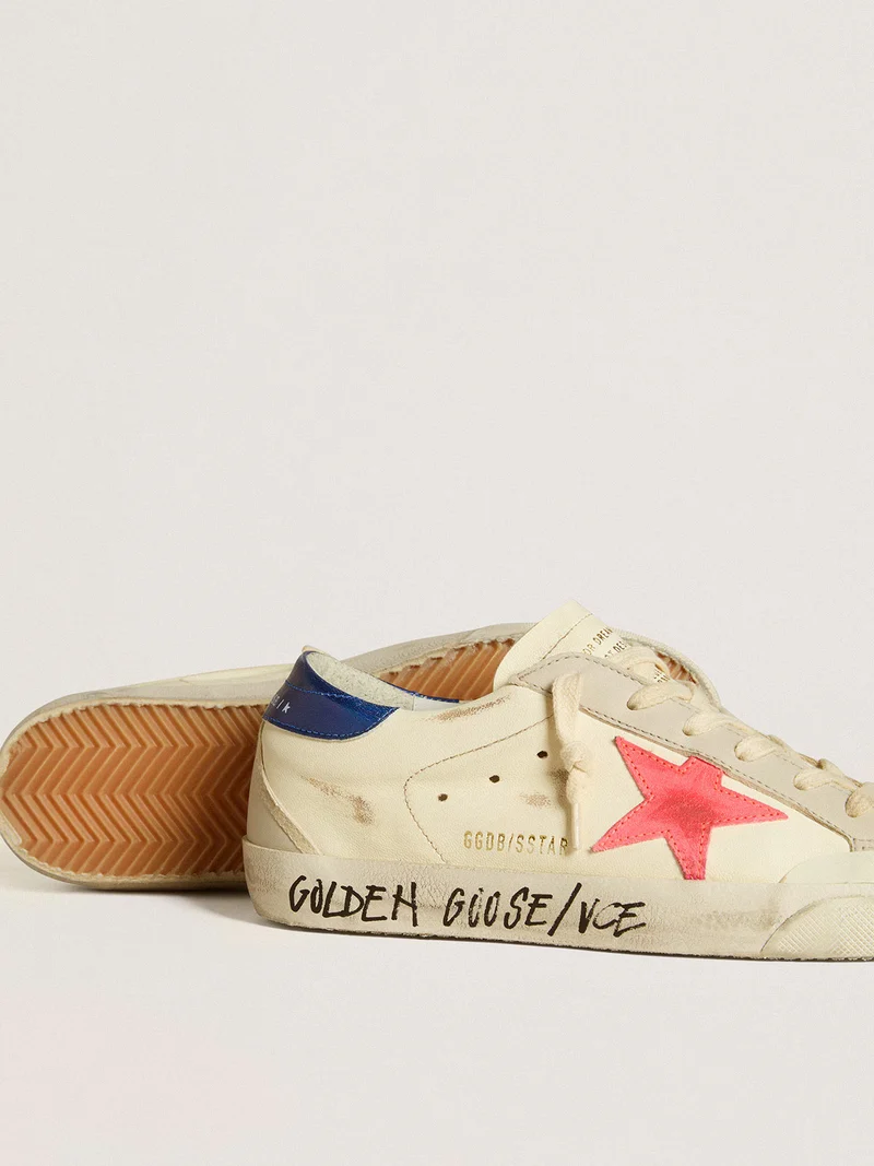 Golden Goose Super-Star – Ivory with Fuchsia Star