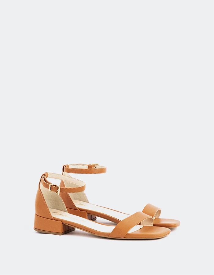 Yanna Tan Leather